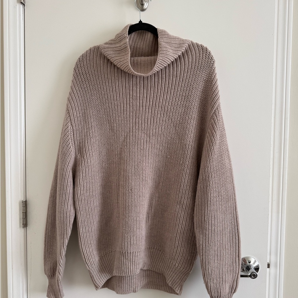 Aritzia Wilfred Turtleneck Sweater